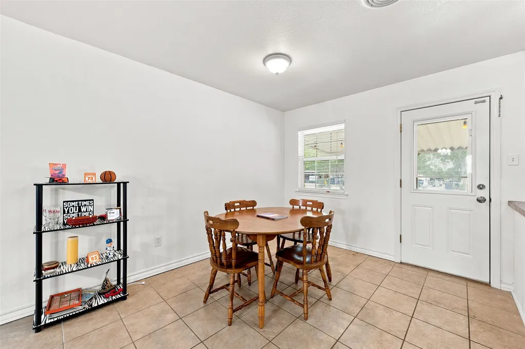 1203 N Reagan Street West TX 76691