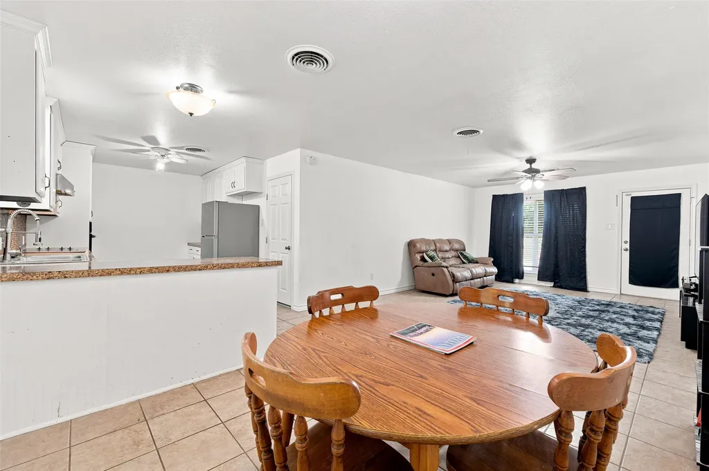 1203 N Reagan Street West TX 76691