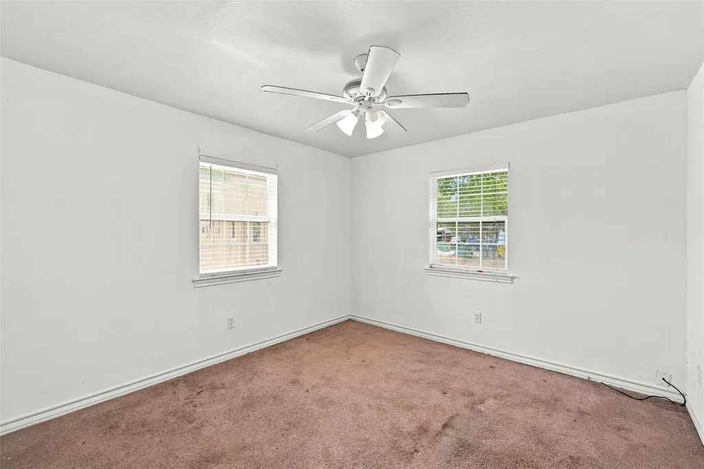 1203 N Reagan Street West TX 76691