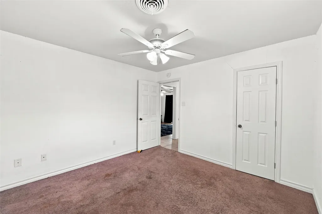 1203 N Reagan Street West TX 76691
