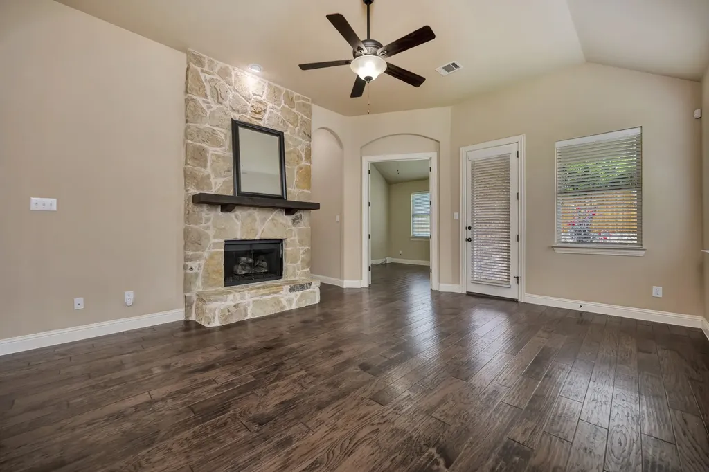 5524 Ivyridge Lane Mckinney TX 75071