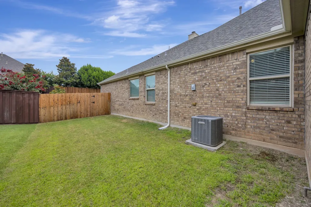 5524 Ivyridge Lane Mckinney TX 75071