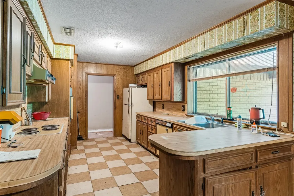 136 Vz County Road 2121 Canton TX 75103