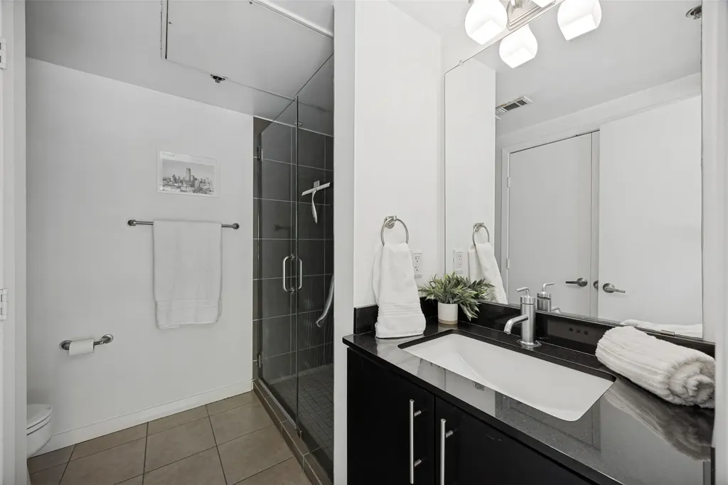 1001 Belleview Street Dallas TX 75215