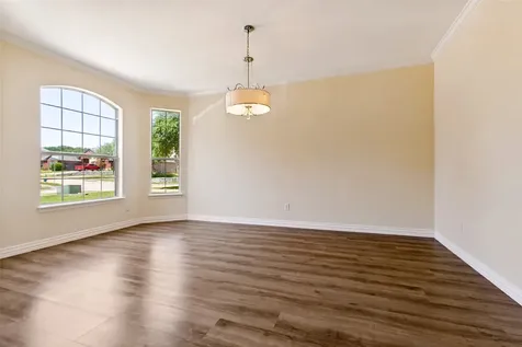 4115 Abingdon Drive Garland TX 75043