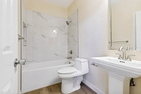 4115 Abingdon Drive Garland TX 75043