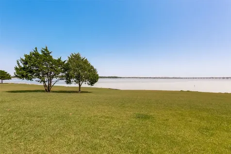 4115 Abingdon Drive Garland TX 75043