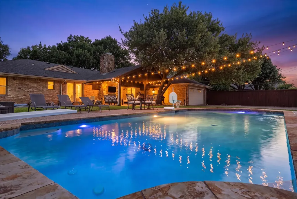 4421 Allencrest Lane Dallas TX 75244