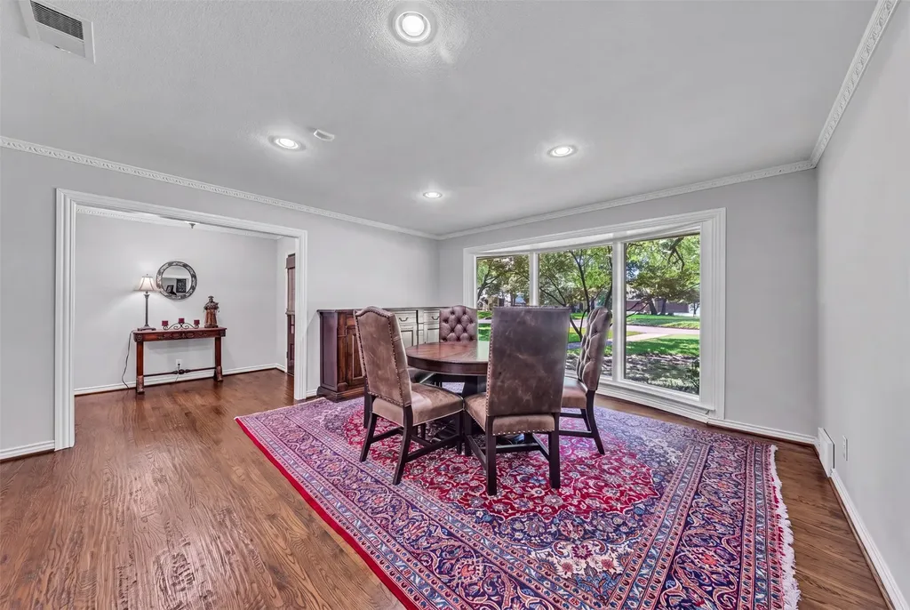 4421 Allencrest Lane Dallas TX 75244