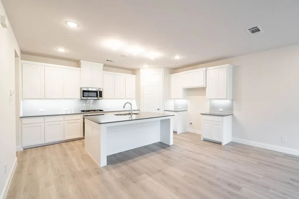 1949 Mcclane Drive Allen TX 75013