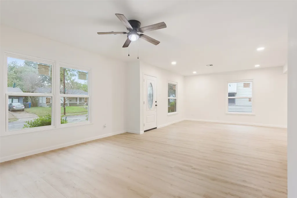 1029 N 45th Street Waco TX 76710