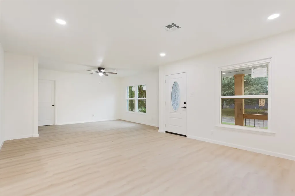 1029 N 45th Street Waco TX 76710