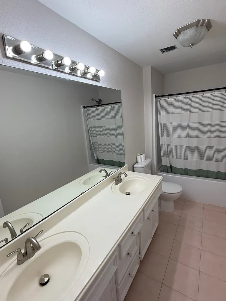 6832 Clear Spring Drive Fort Worth TX 76132