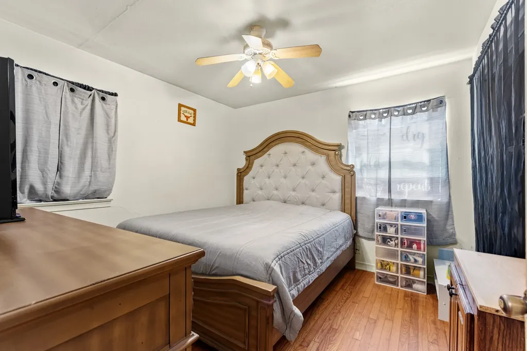 301 W Ridgewood Drive Garland TX 75041
