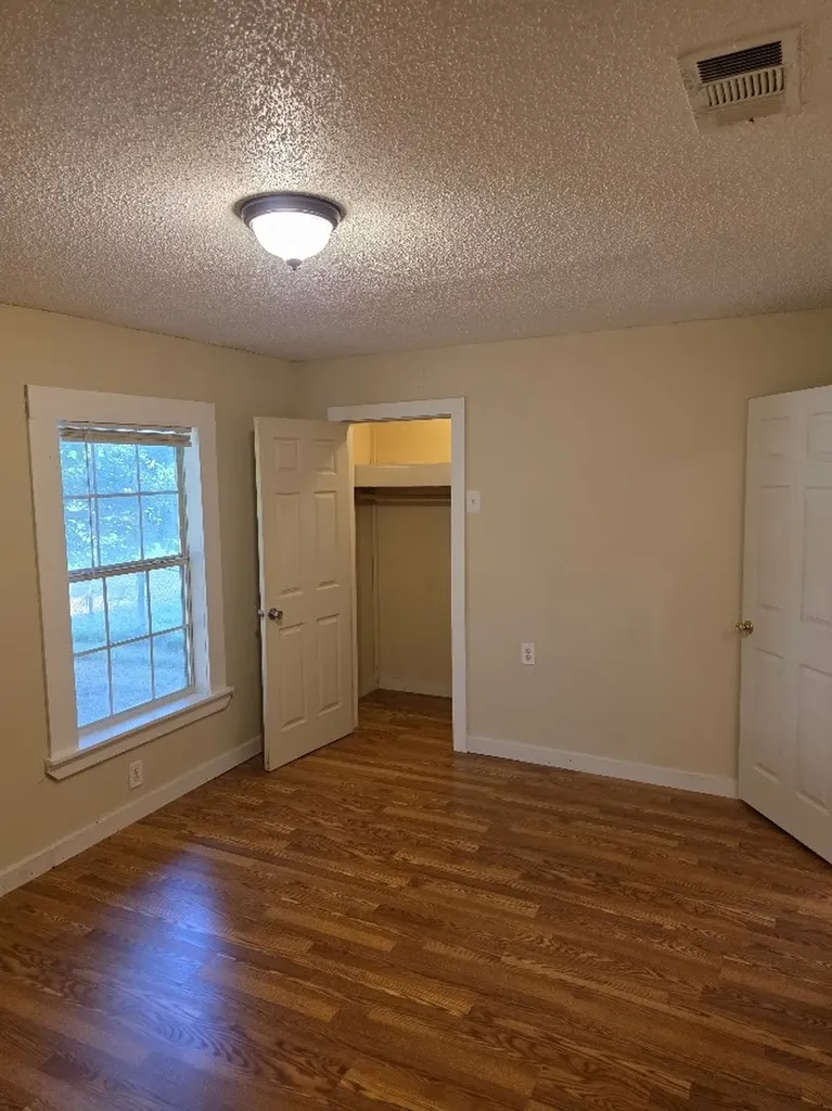 916 West Avenue B Rosebud TX 76570