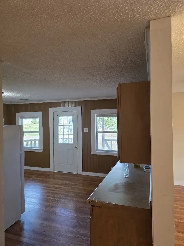 916 West Avenue B Rosebud TX 76570