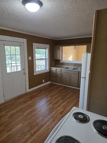 916 West Avenue B Rosebud TX 76570