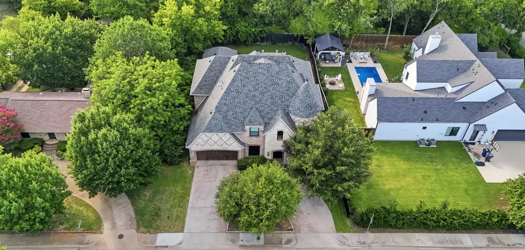 4229 Bluffview Boulevard Dallas TX 75209