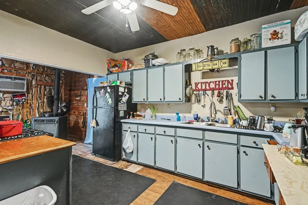 1060 County Road 4360 Decatur TX 76234