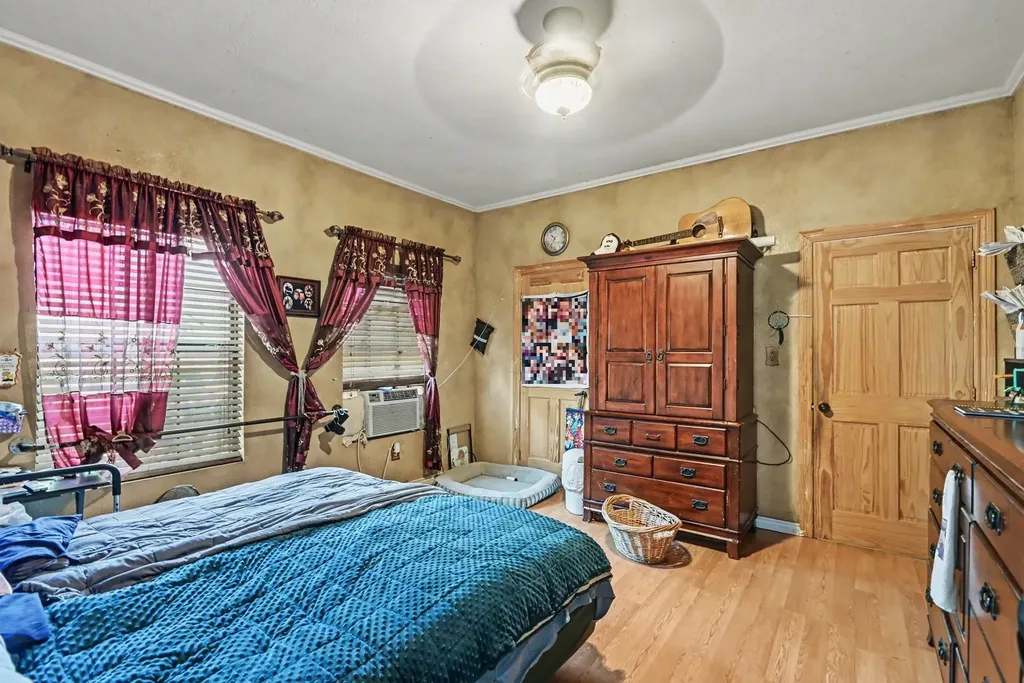 1060 County Road 4360 Decatur TX 76234