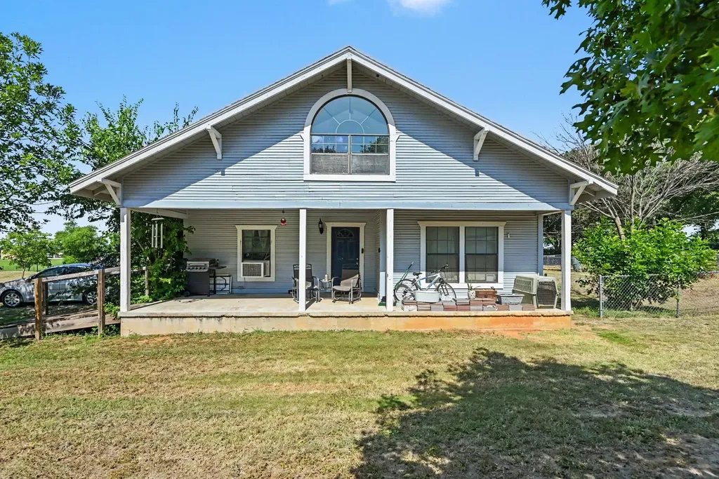 1060 County Road 4360 Decatur TX 76234