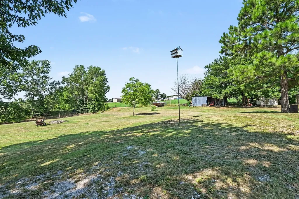 1060 County Road 4360 Decatur TX 76234