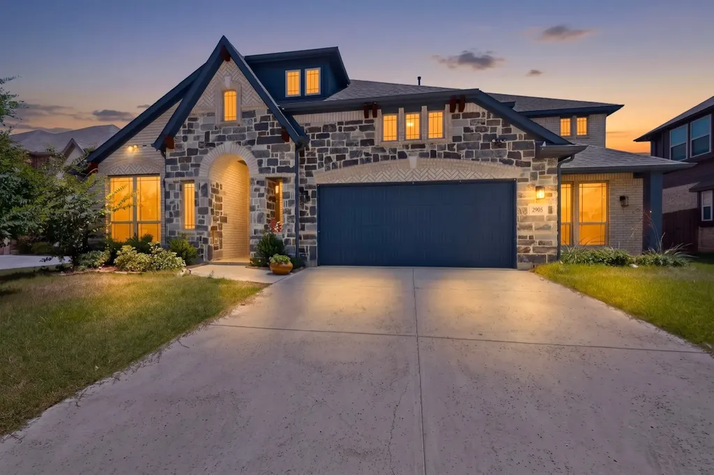 2905 Emerald Trace Drive Denton TX 76226