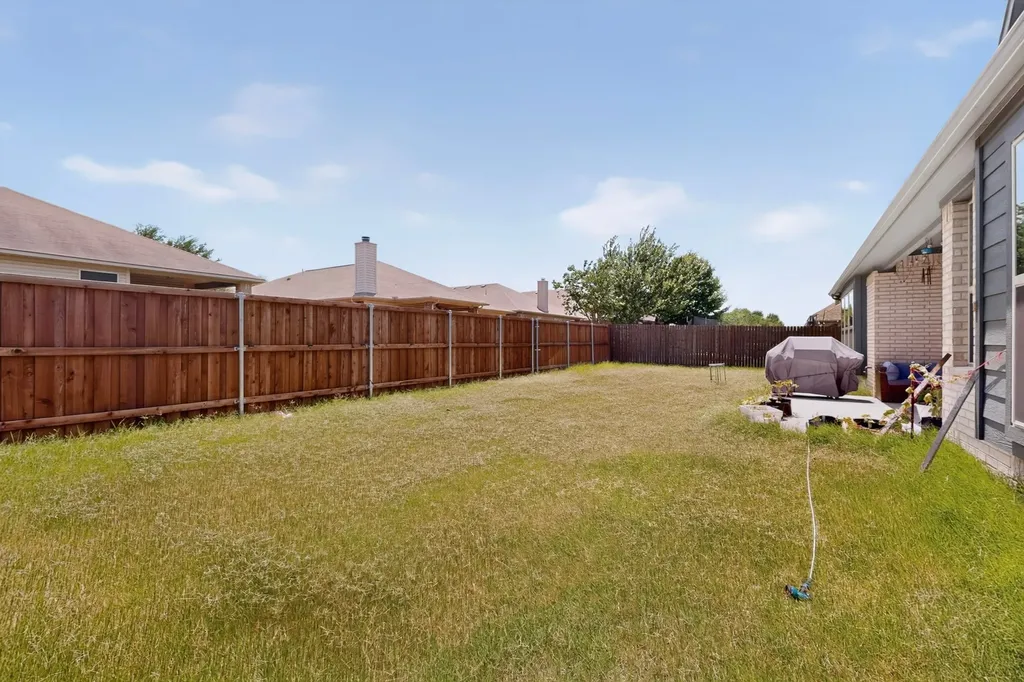 2905 Emerald Trace Drive Denton TX 76226