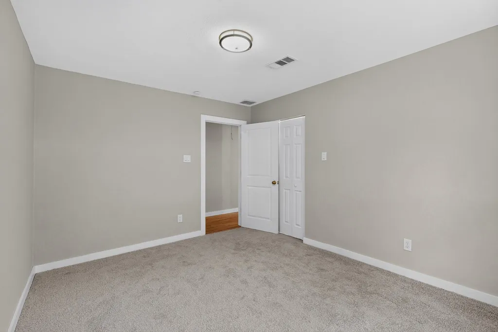811 Tarryall Drive Dallas TX 75224