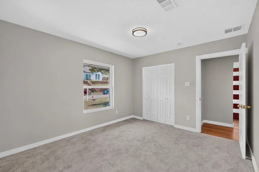 811 Tarryall Drive Dallas TX 75224