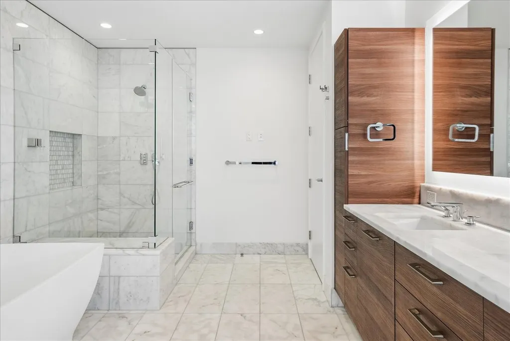 7901 Windrose Avenue Plano TX 75024
