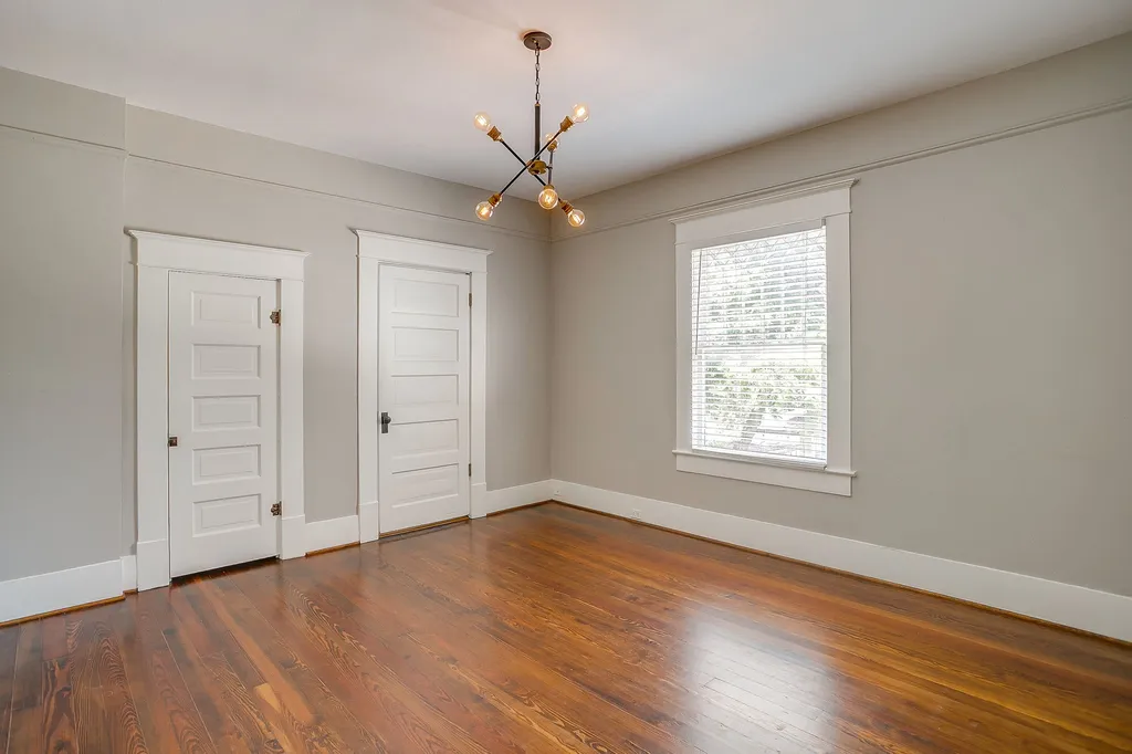 1630 Mistletoe Boulevard Fort Worth TX 76104