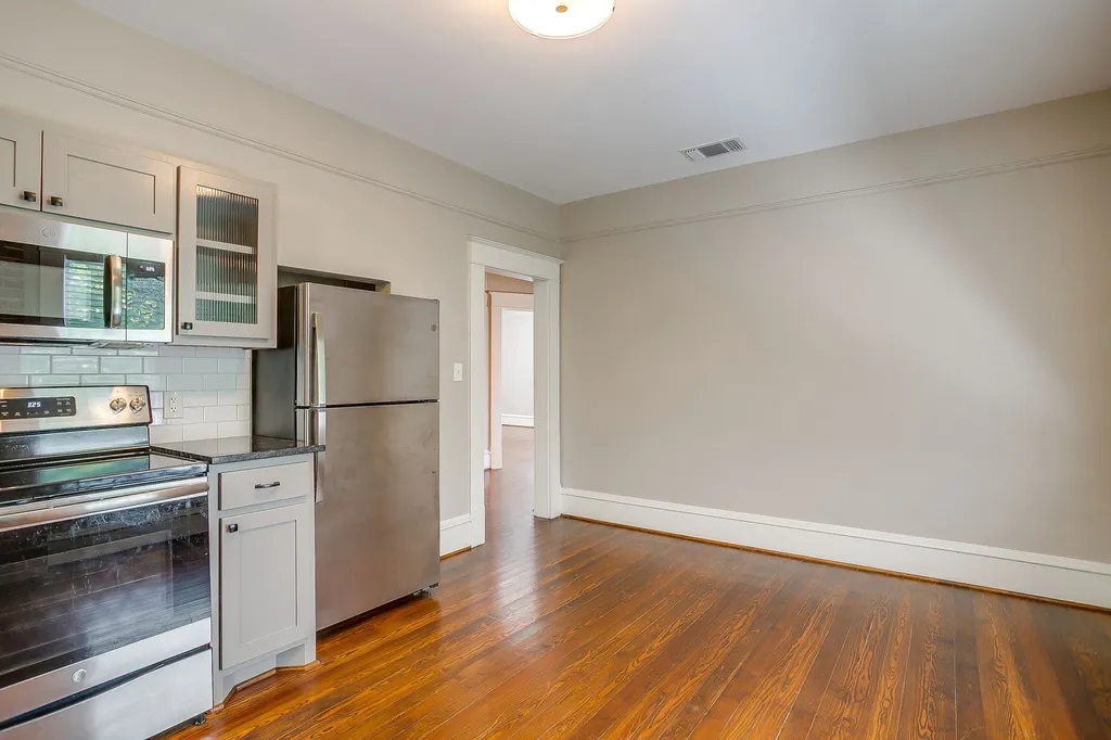 1630 Mistletoe Boulevard Fort Worth TX 76104
