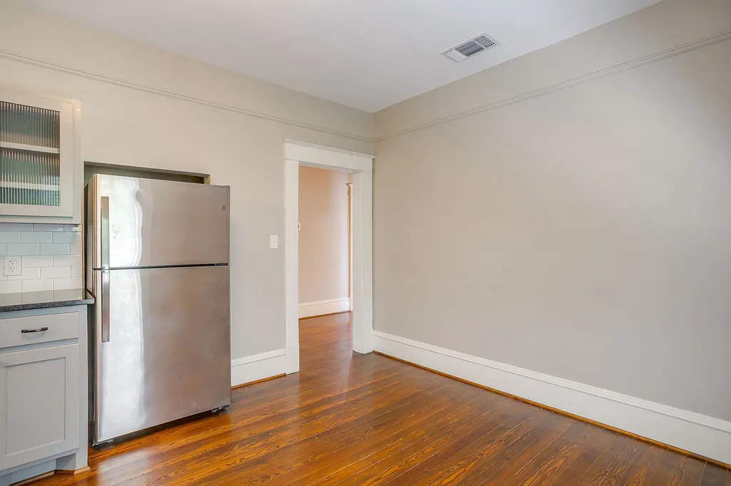 1630 Mistletoe Boulevard Fort Worth TX 76104