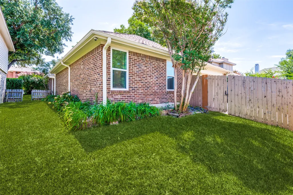 2711 Van Gogh Place Dallas TX 75287