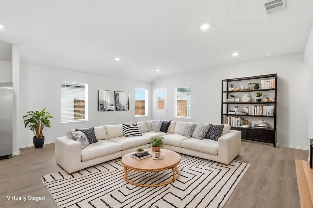 718 Orchid Way Pilot Point TX 76258