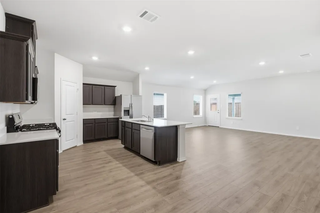 718 Orchid Way Pilot Point TX 76258