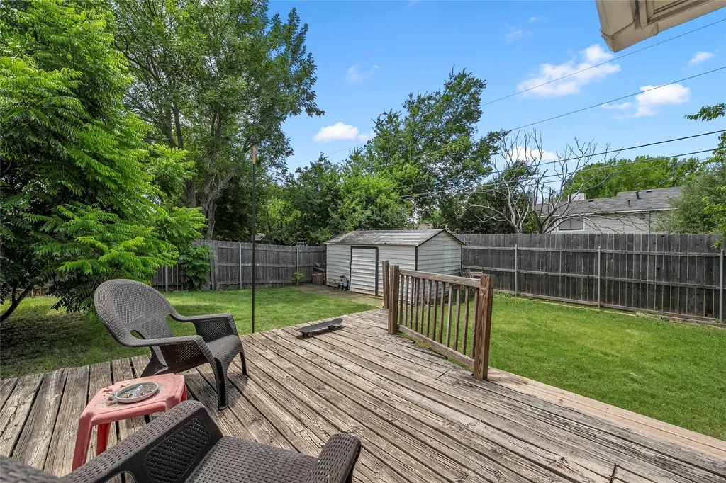 2105 Real Drive Woodway TX 76712