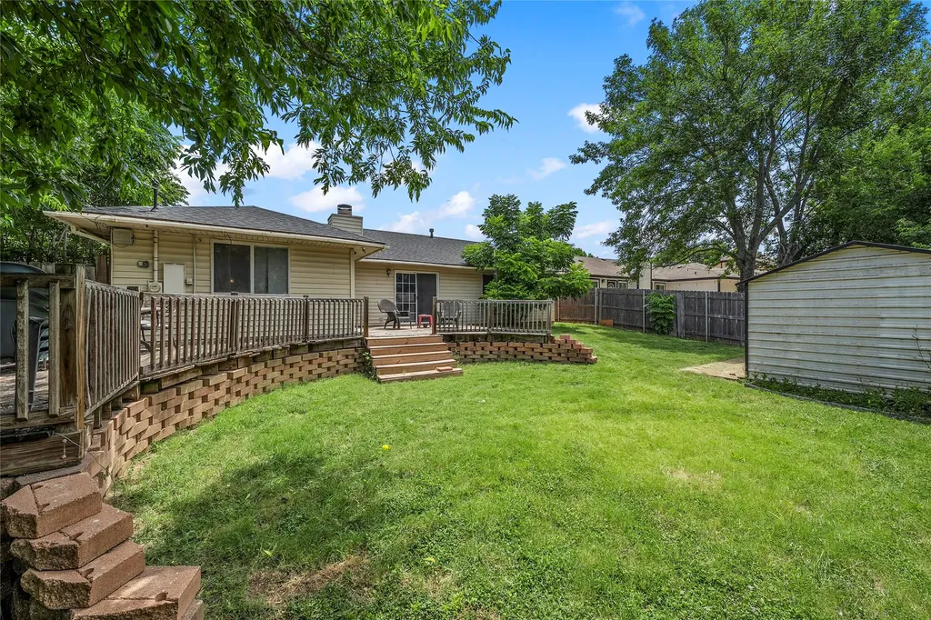 2105 Real Drive Woodway TX 76712