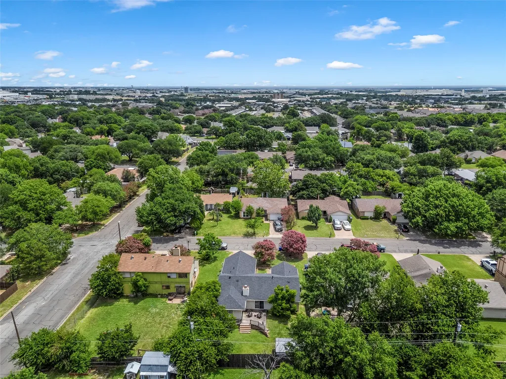 2105 Real Drive Woodway TX 76712
