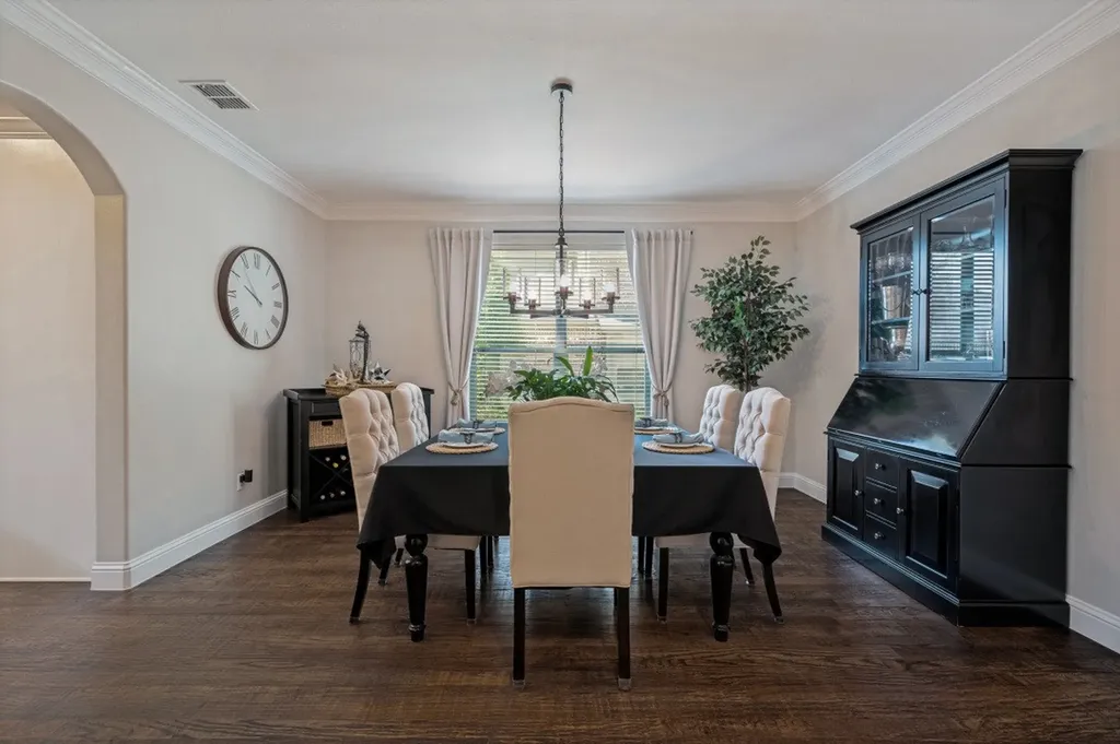 712 Glendevon Drive Mckinney TX 75071