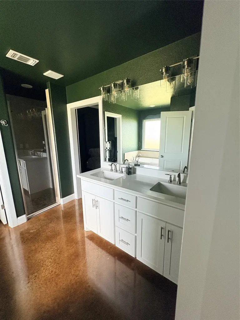 109 Cool Meadows Court Millsap TX 76066