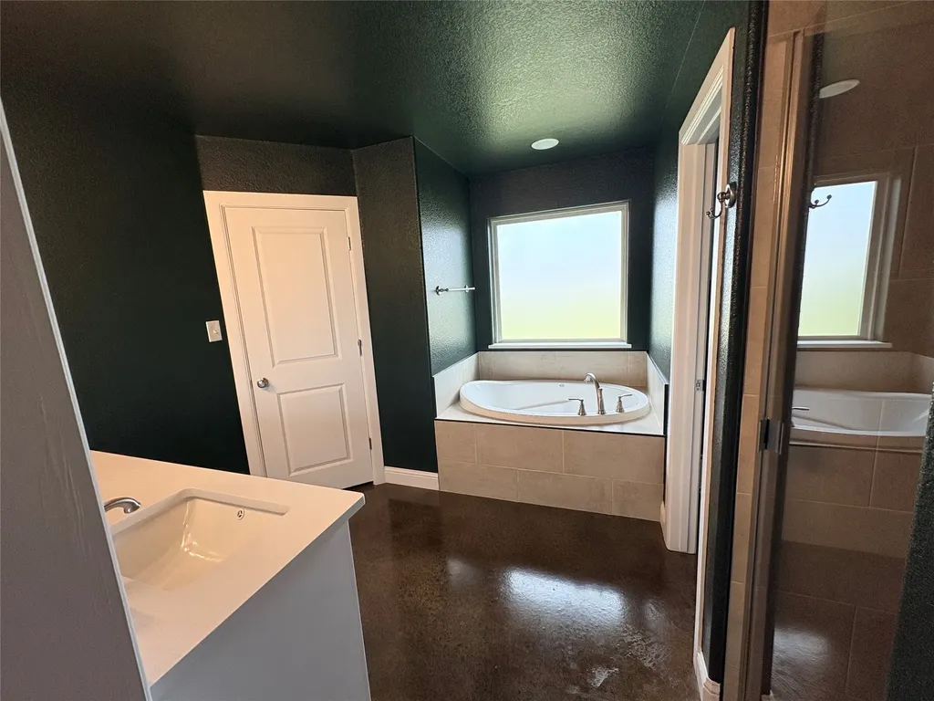 109 Cool Meadows Court Millsap TX 76066