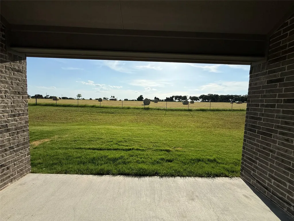109 Cool Meadows Court Millsap TX 76066
