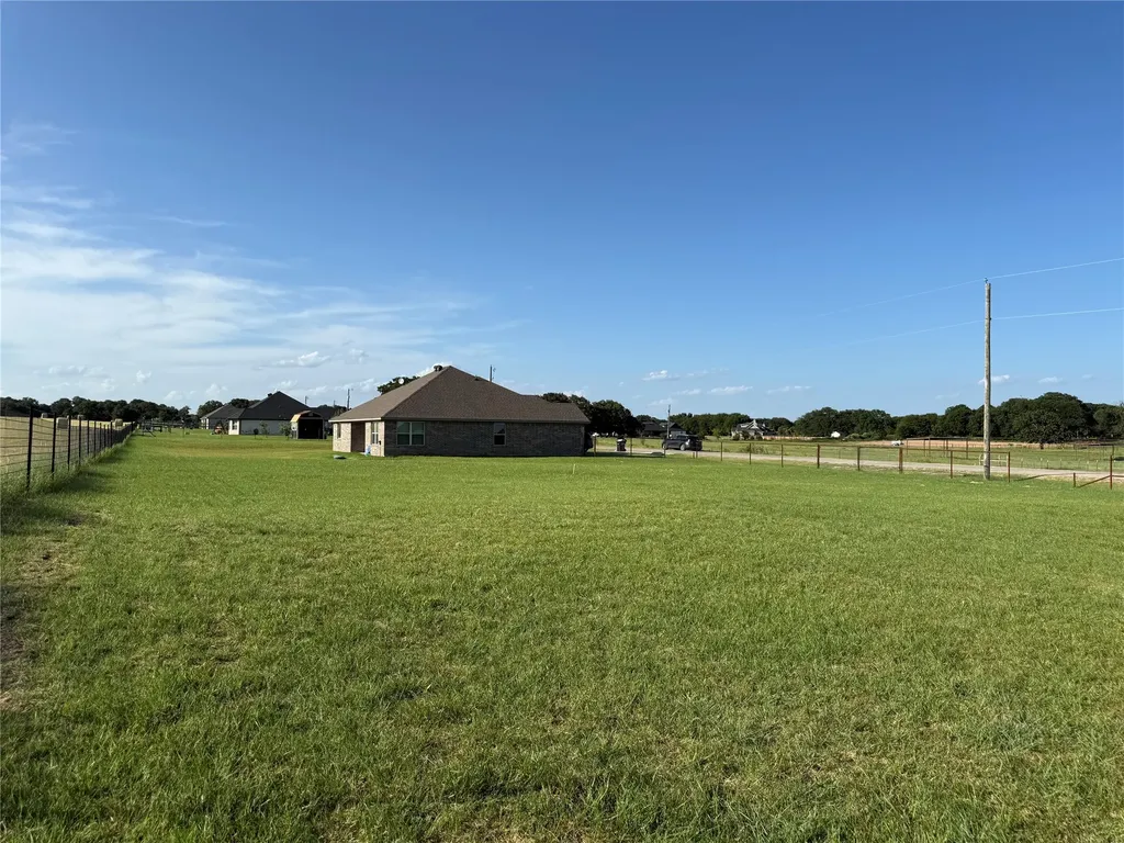 109 Cool Meadows Court Millsap TX 76066