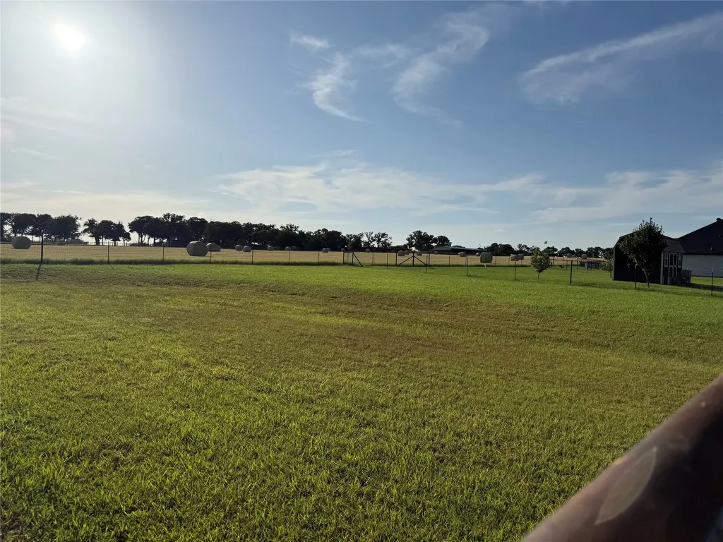 109 Cool Meadows Court Millsap TX 76066