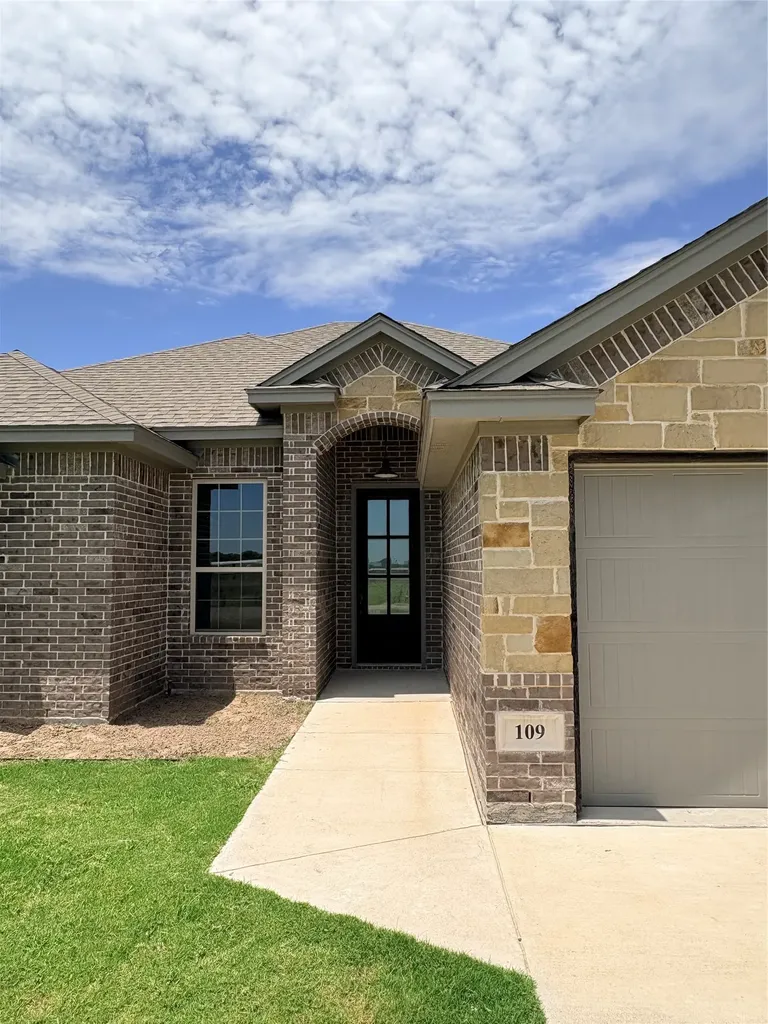 109 Cool Meadows Court Millsap TX 76066