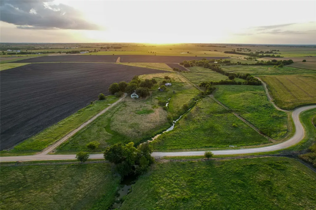 14940 Cathy Creek Road Holland TX 76534
