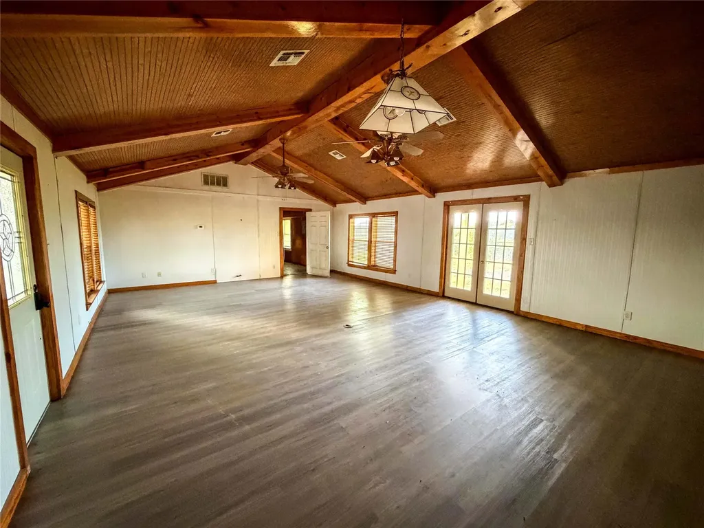 14940 Cathy Creek Road Holland TX 76534