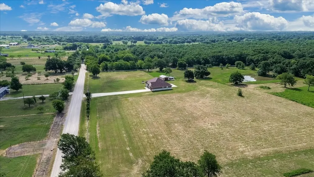 9325 County Road 4074 Scurry TX 75158